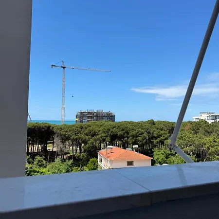 Modern Oasis - 5-min Walk To Golem (Tirana)