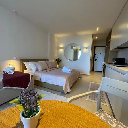Modern Oasis - 5-min Walk To * Golem (Tirana)