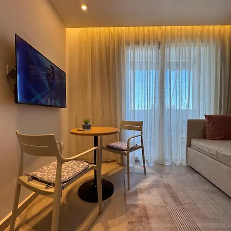 Modern Oasis - 5-min Walk To Appartement *
